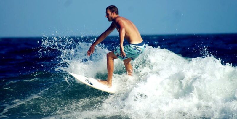 Riyue Bay Surfing