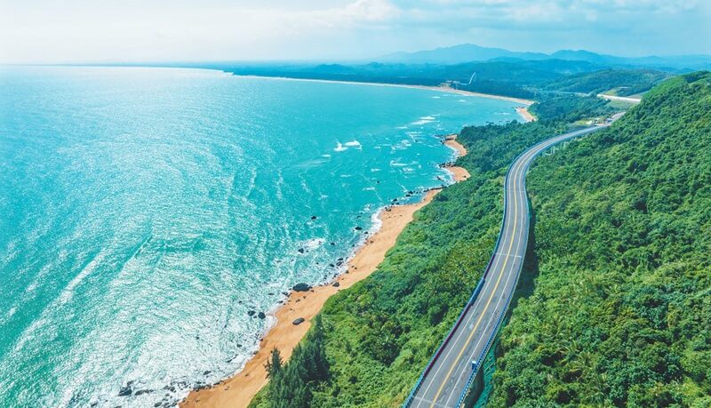 Hainan tourism road