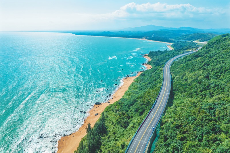 Hainan tourism road 