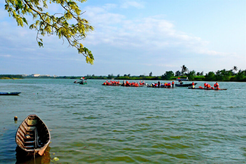 Wuzhishan River Rafting Hainan Island